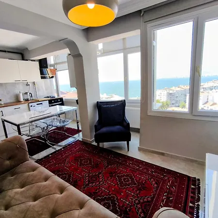 Διαμέρισμα Renovated Comfy With Unique Sea View